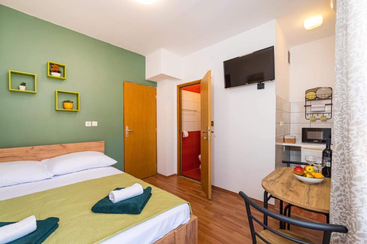 Studio And Rooms Zadar City Wall Buitenkant foto